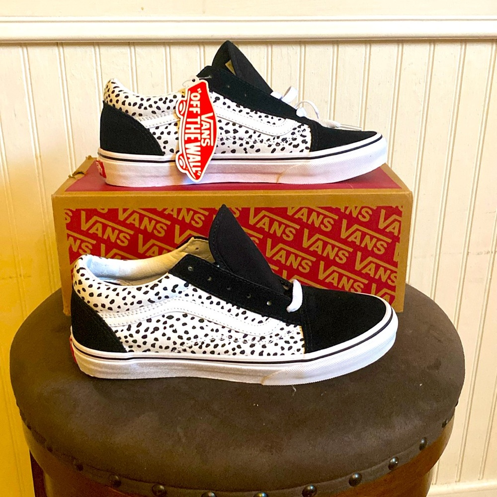 Brand New Kids Vans, 6.5Y, black and white w/ black polka dots